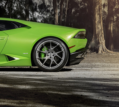 Фото дисков Strasse Wheels SM5RT Deep Concave Monoblock на Lamborghini Huracan