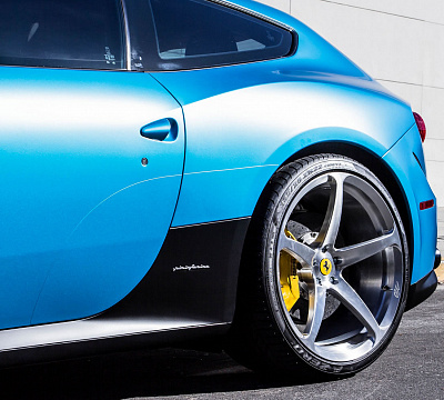 Фото дисков CEC C884 на Ferrari FF