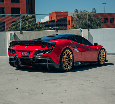 Фото дисков Brixton Forged R11-RS на Ferrari F8
