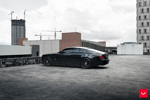 Фото дисков Vossen HF-8 Черный глянец на Rolls-Royce Wraith