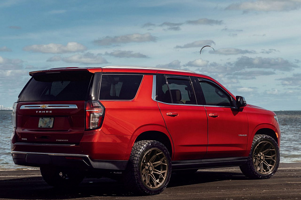 Фото дисков 4PLAY 4P83 Глянцевая бронза на Chevrolet Tahoe V