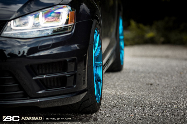 Фото дисков BC Forged RS43 Другой цвет на Volkswagen Golf VII