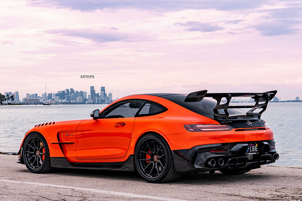 Фото дисков Strasse Wheels SV5 Deep Concave FS Черный сатин на Mercedes-Benz AMG GT I