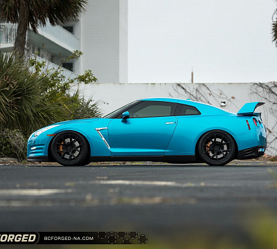 Фото дисков BC Forged RZ05 на Nissan GT-R