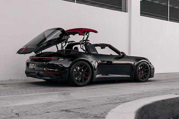 Фото дисков Brixton Forged CM5-RS Черный матовый на Porsche 911 VIII