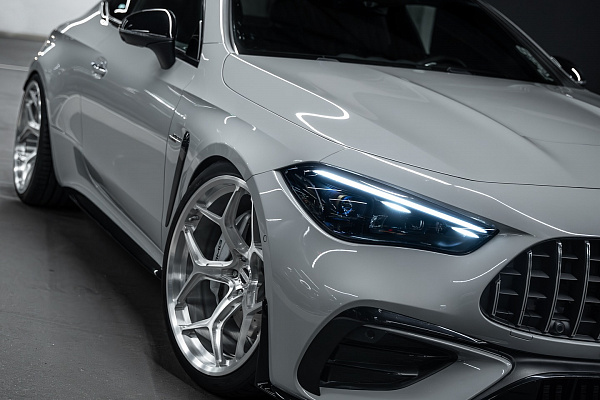 Фото дисков Radi8 Raijin Глянцевый лак на Mercedes-Benz CLE