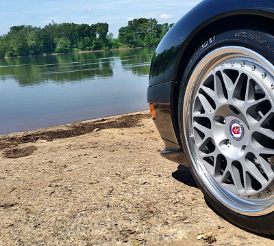 Фото дисков HRE 300 на Porsche 911 IV