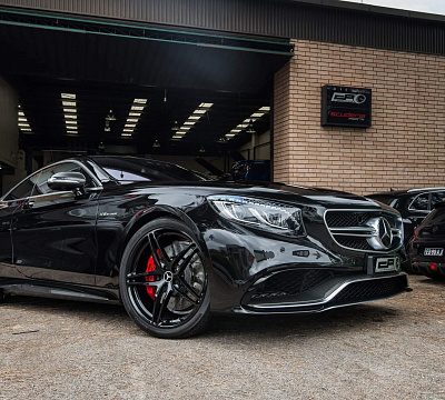 Фото дисков HRE P107 на Mercedes-Benz S-Class (W222, C217)