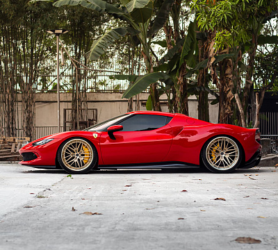 Фото дисков Brixton Forged VL4 на Ferrari 296