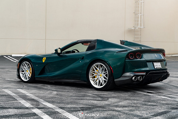 Фото дисков Anrky S1-X1 Глянцевый лак на Ferrari 812