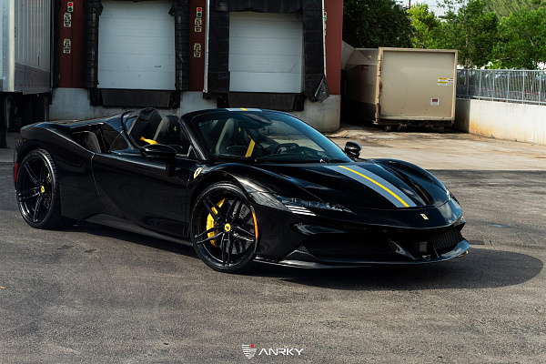 Фото дисков Anrky AN17 Черный глянец на Ferrari SF90