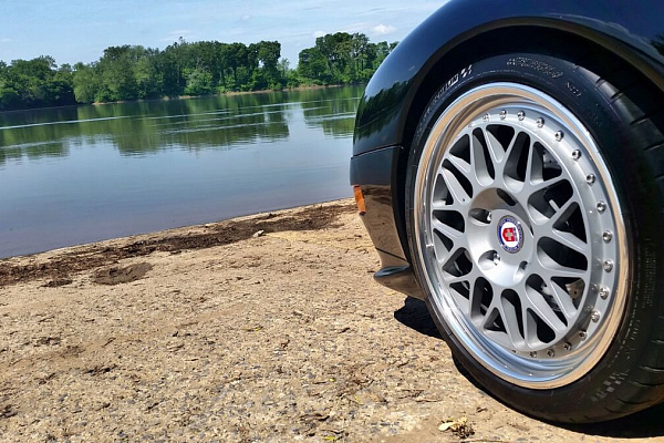 Фото дисков HRE 300 Серебро на Porsche 911 IV