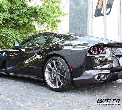 Фото дисков HRE P204 на Ferrari 812