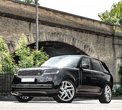 Фото дисков Kahn Type 52 RS на Range Rover V