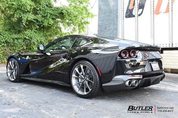 Фото дисков HRE P204 Глянцевый тонированный лак на Ferrari 812