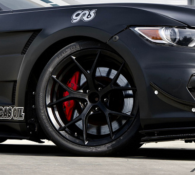 Фото дисков MRR FS06 на Ford Mustang VI