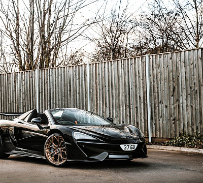 Фото дисков Brixton Forged PF10 на McLaren 570S