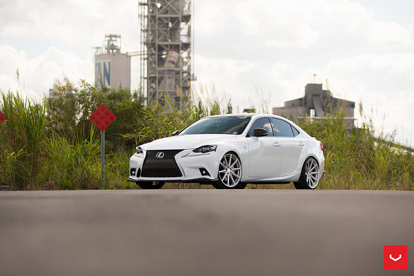 Фото дисков Vossen VFS-10 Серебро на Lexus IS II