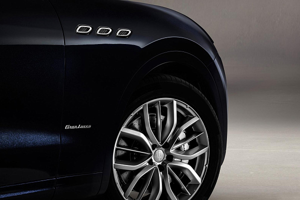 Фото дисков Maserati EFESTO  на Maserati Levante