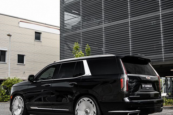 Фото дисков ST Wheels ST Luxury Полированный лак на Cadillac Escalade V