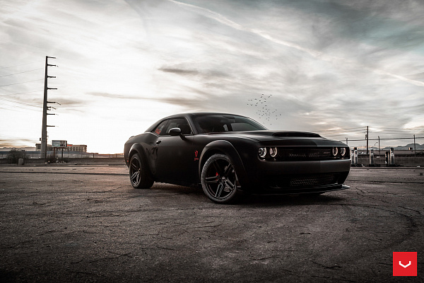 Фото дисков Vossen HF-1 Черный сатин на Dodge Challenger III