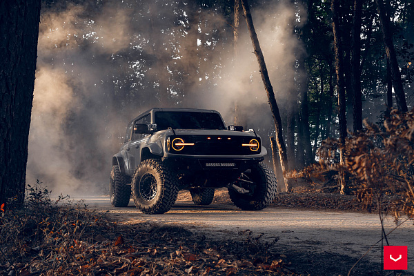 Фото дисков Vossen HFX-1 (6-Lug) Черный сатин на Ford Bronco