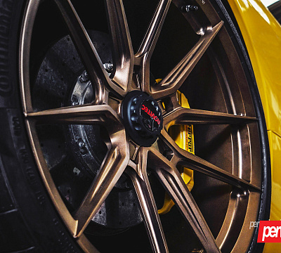 Фото дисков NOVITEC NF10 на Ferrari 458