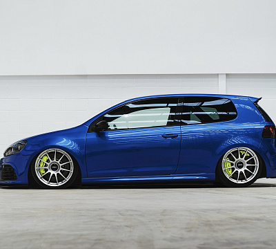 Фото дисков Rotiform DTM на Volkswagen Golf VII