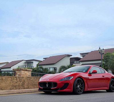Фото дисков HRE P101 на Maserati GranTurismo I
