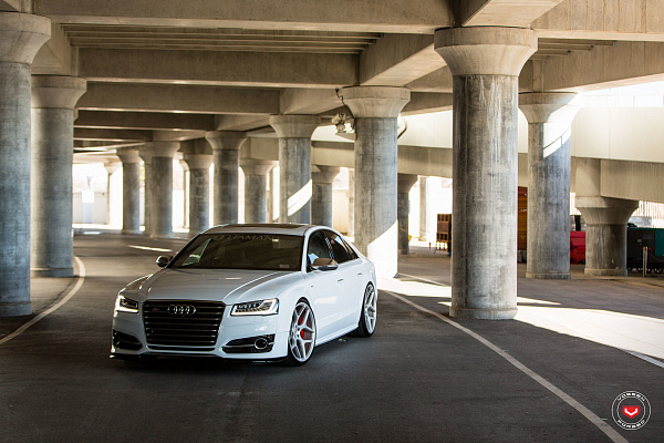 Фото дисков Vossen CG-205 Сатиновый лак на Audi A/S 8 (D4)