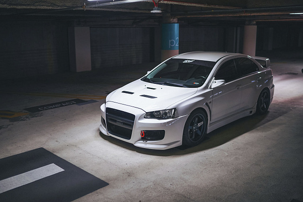 Фото дисков Motegi Racing CS5 Синий сатин на Mitsubishi Lancer X