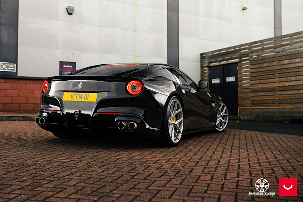 Фото дисков Vossen HF-5 Серебро на Ferrari F12