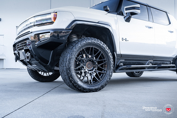 Фото дисков Vossen S17-07 Черный глянец на GMC Hummer EV