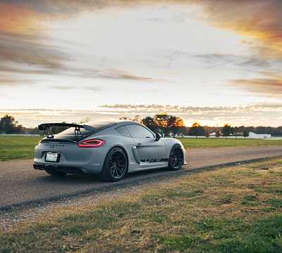 Фото дисков Brixton Forged R11-R на Porsche Cayman II