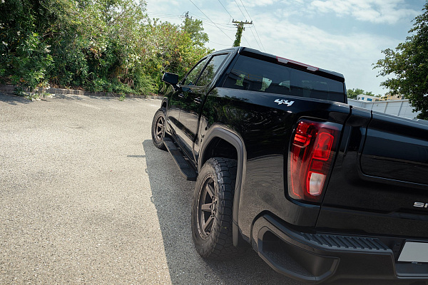 Фото дисков 4PLAY 4PS63 Сатиновая бронза на GMC Sierra IV