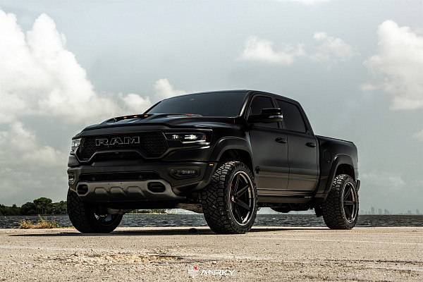 Фото дисков Anrky AN36-S Черный сатин на Ram 1500 V