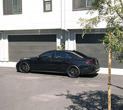 Фото дисков Vossen S17-01 на Mercedes-Benz S-Class (W222, C217)