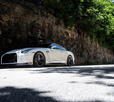 Фото дисков Vossen VFS-5 на Nissan GT-R