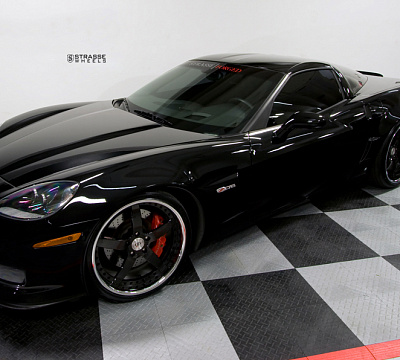 Фото дисков Strasse Wheels S5 Signature на Chevrolet Corvette C6