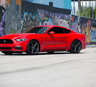 Фото дисков Vossen VFS-5 на Ford Mustang VI