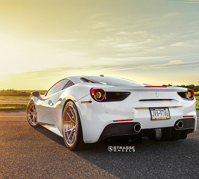 Фото дисков Strasse Wheels SM5R Deep Concave FS на Ferrari 488