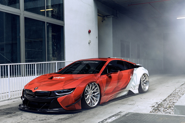Фото дисков Savini SV83 Глянцевый лак на BMW i8
