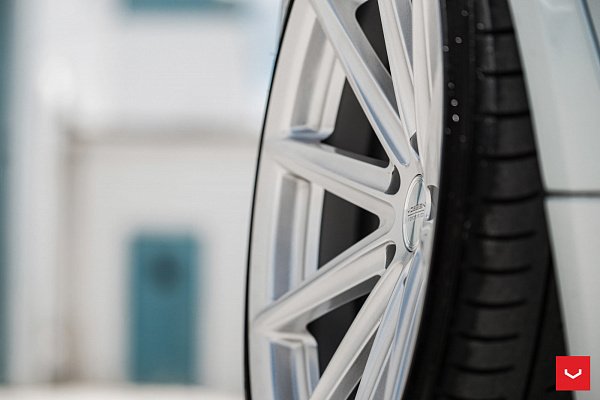 Фото дисков Vossen VFS-10 Серебро на BMW 3/M3 (F3x/F80)