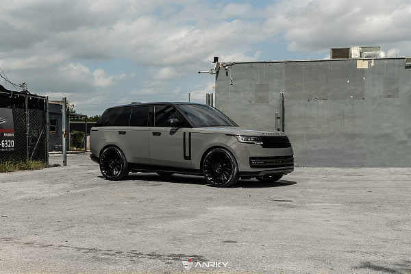 Фото дисков Anrky RF-282 Черный глянец на Range Rover V
