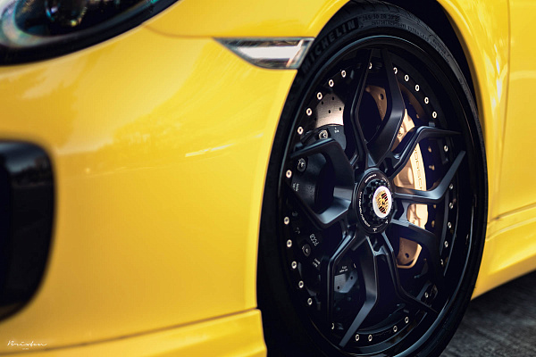 Фото дисков Brixton Forged PF9 Черный сатин на Porsche 911 VII