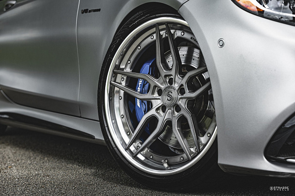 Фото дисков Strasse Wheels SV4 Deep Concave FS Сатиновый графит на Mercedes-Benz S-Class (W222, C217)