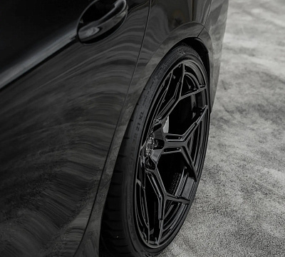 Фото дисков Radi8 R804.C на Mercedes-Benz CLS (C257)