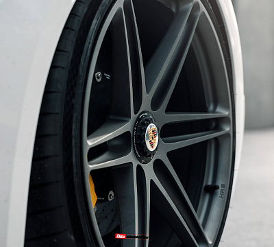 Фото дисков HRE P106 на Porsche 911 VIII