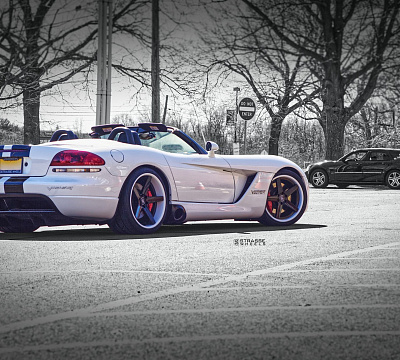 Фото дисков Strasse Wheels S5 Deep Concave FS на Dodge Viper