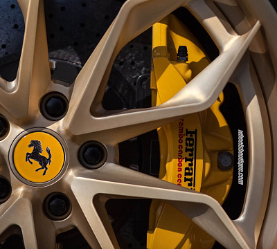 Фото дисков HRE S201H на Ferrari California